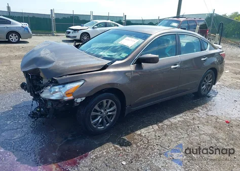 2015 Nissan Altima 2.5 S z USA, uszkodzony, nr VIN 1N4AL3AP4FC581833